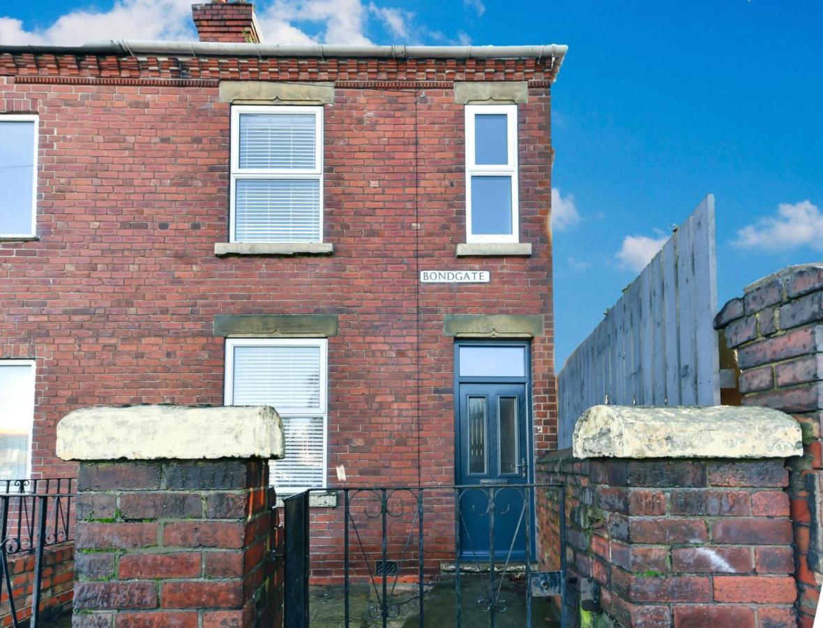 4 Bedroom, 2 Bathroom House - Free Parking Pontefract Extérieur photo
